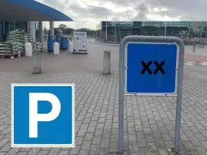 P skilt i skilteholder