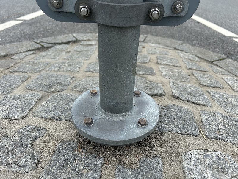 Skiltestander med brudled Skiltestander med brudled