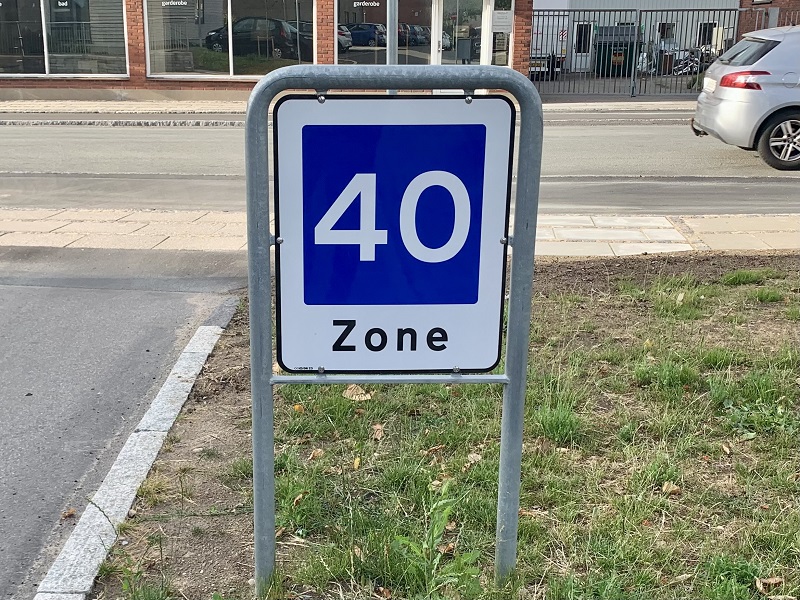 40 km zone skilt i lav galge