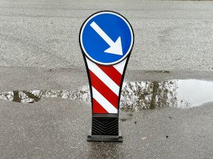 Skiltepullert med D15 og N42