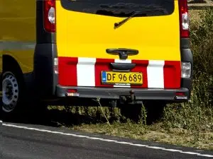 Refleksafmærkning bag på arbejdsbil